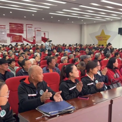 響應(yīng)國家號召加強(qiáng)全民健身！迷你高球走進(jìn)社區(qū)！